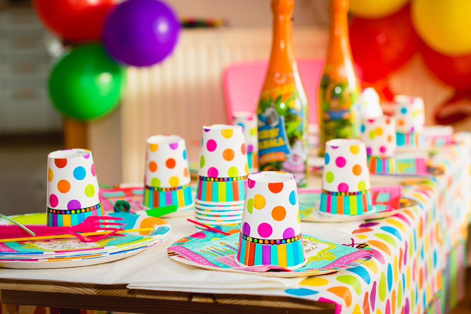 Rainbow Party Table