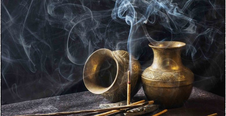 What Are The Essentials Of A Hindu Religious Ceremony?