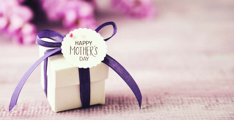Hosting a Memorable Mother's Day Party: Tips and Ideas for a Meaningful Celebration